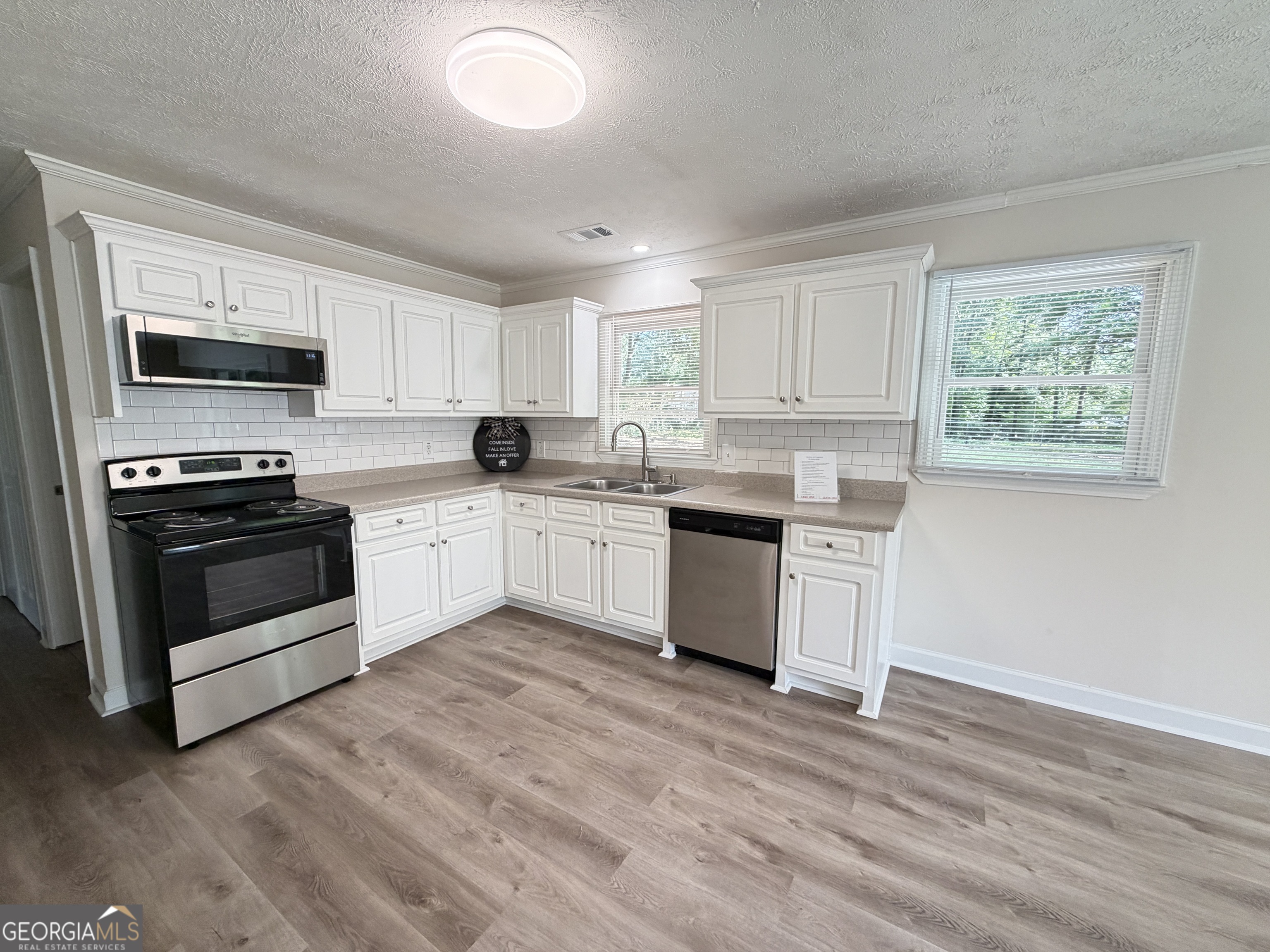 135 Martha Street Property Photo 27