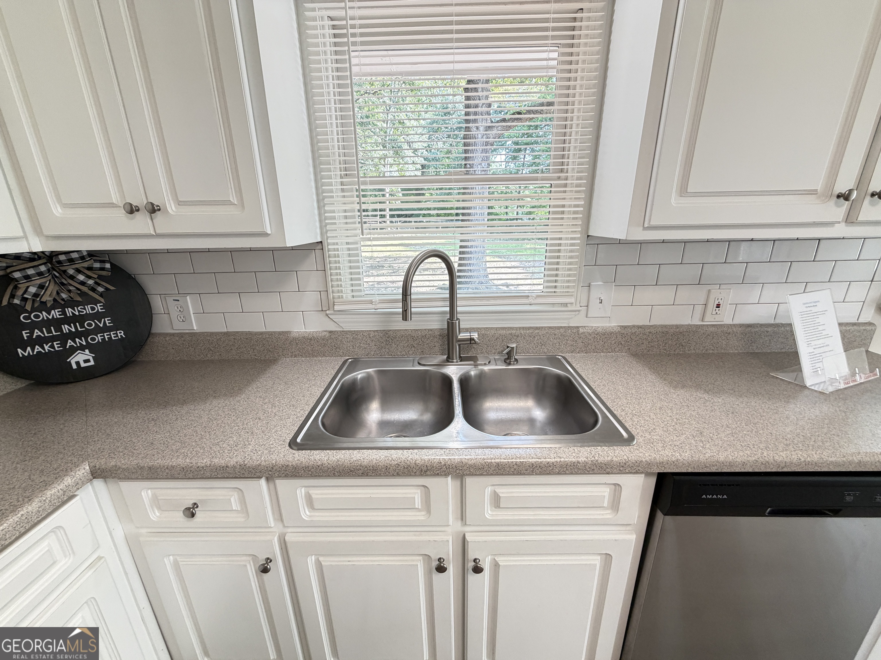135 Martha Street Property Photo 32