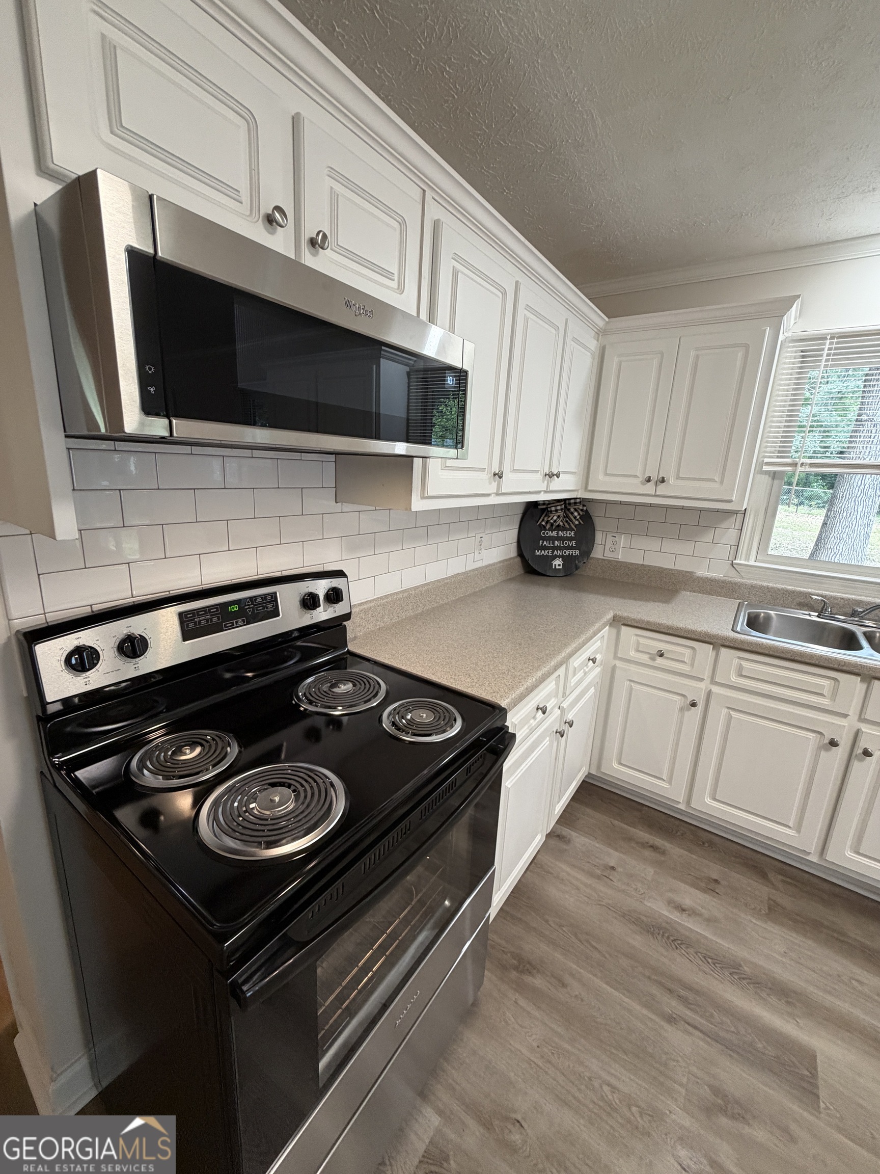 135 Martha Street Property Photo 34