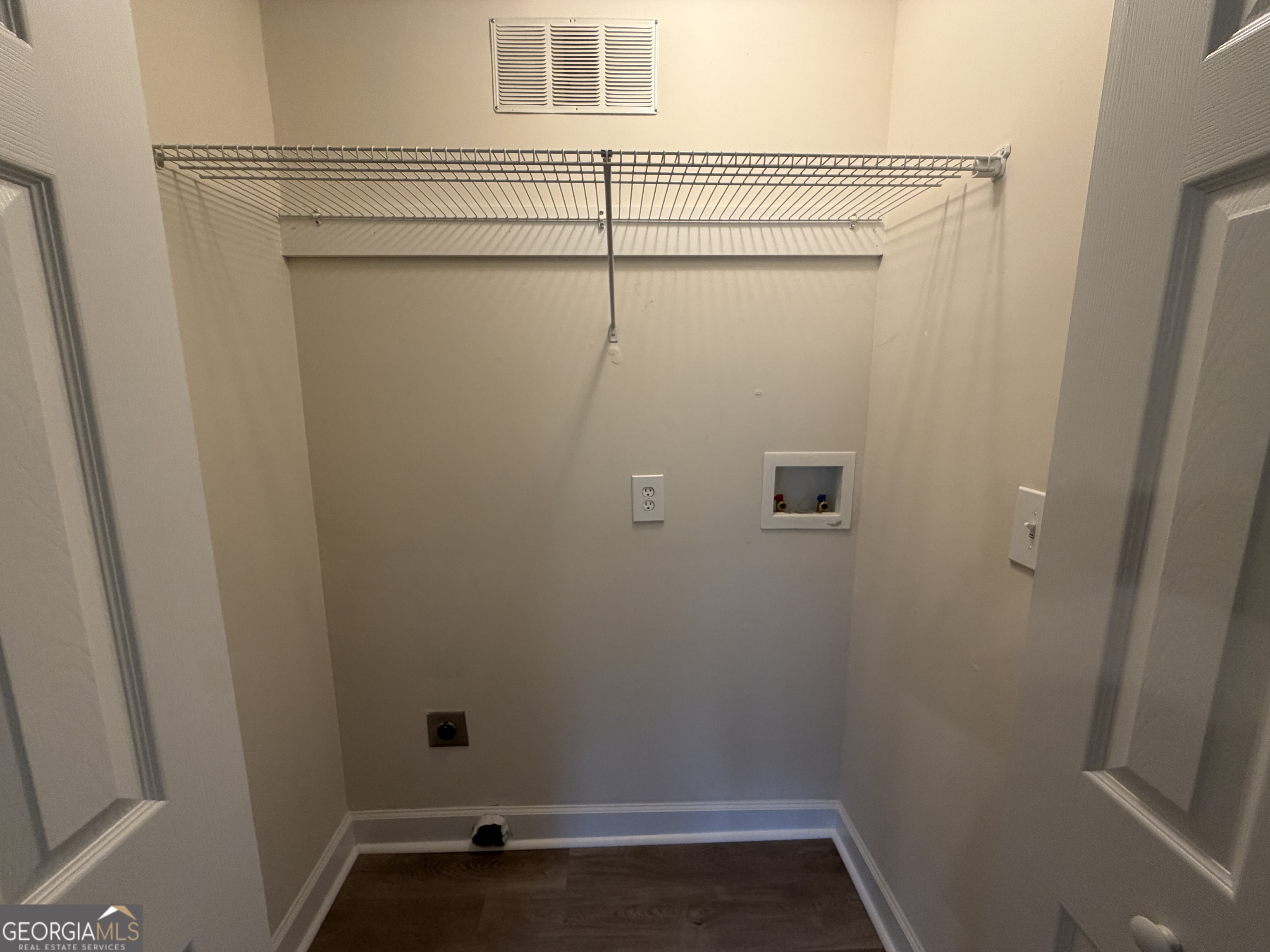 135 Martha Street Property Photo 43