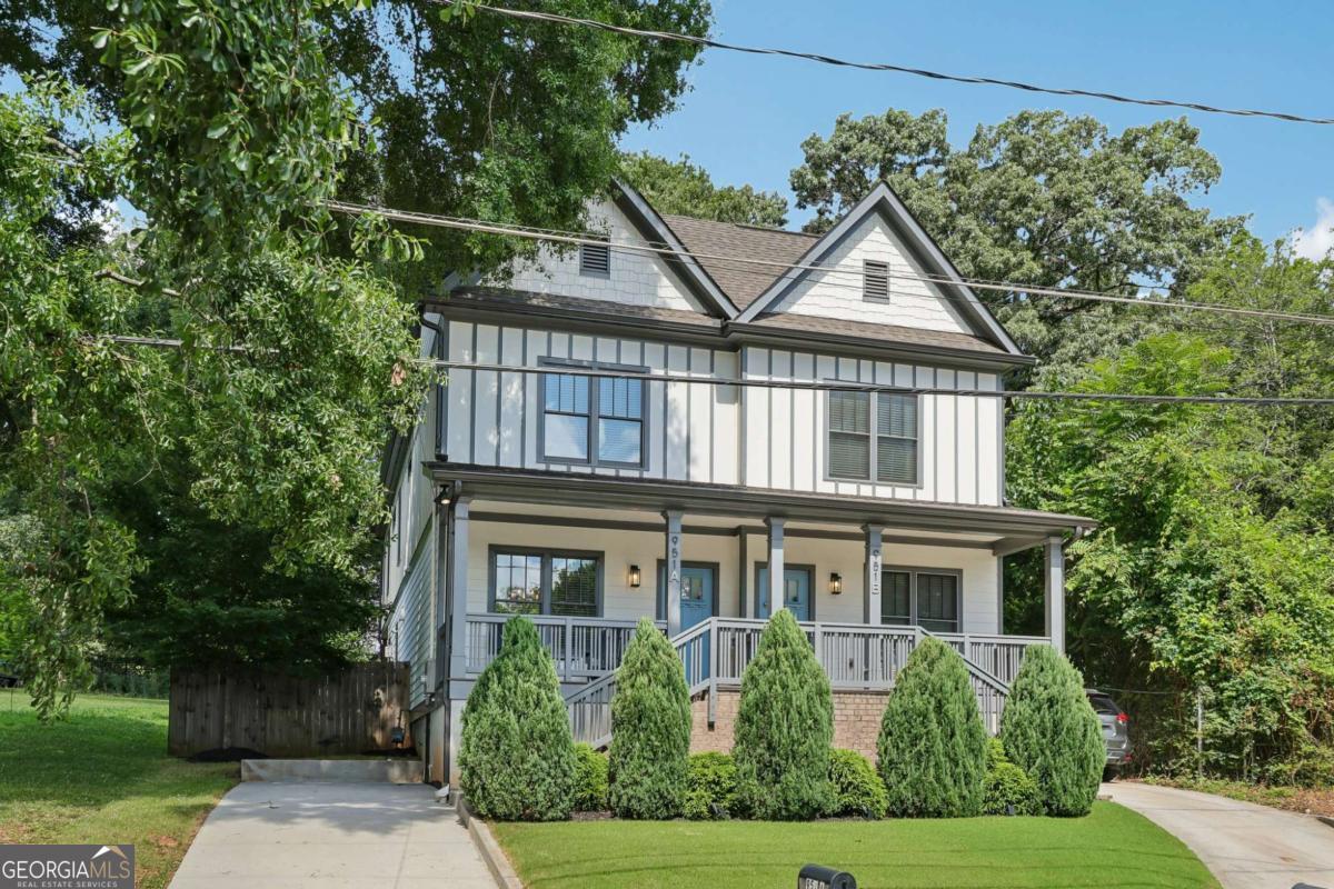 951 Fern Avenue SE # A Property Photo 1