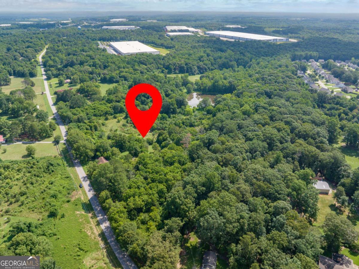 2144 Hog Mountain Road Property Photo 3