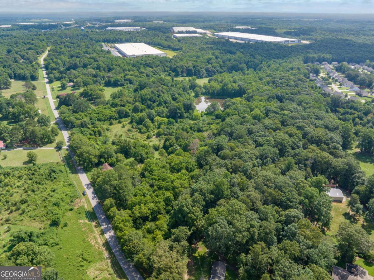 2144 Hog Mountain Road Property Photo 6