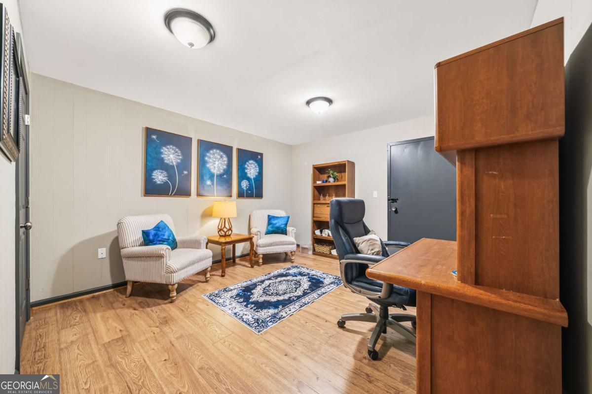 211 Field Street Property Photo 10