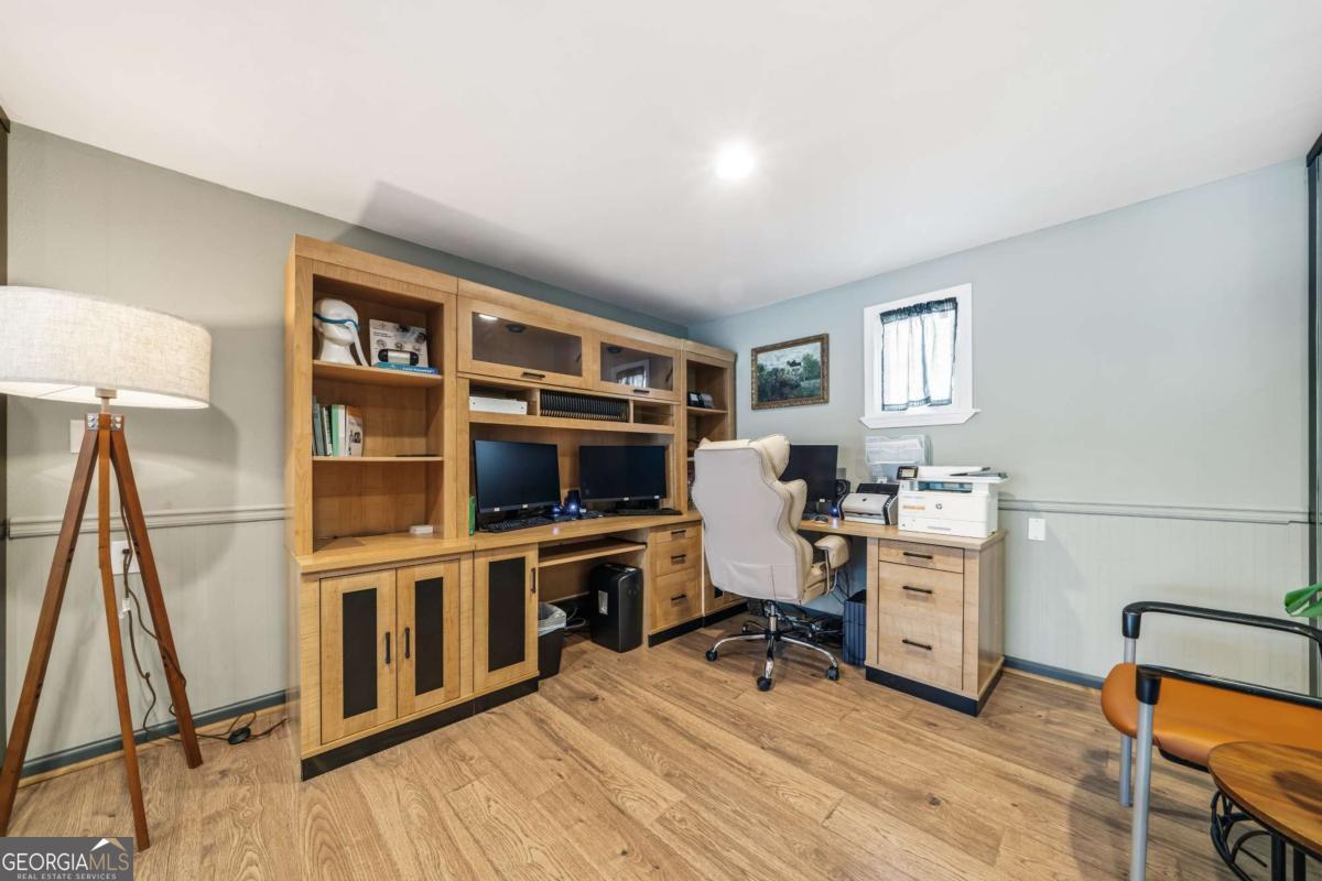 211 Field Street Property Photo 14