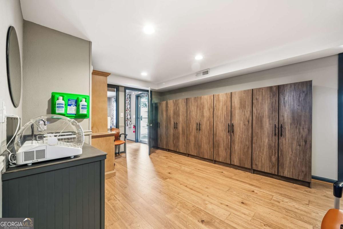 211 Field Street Property Photo 17