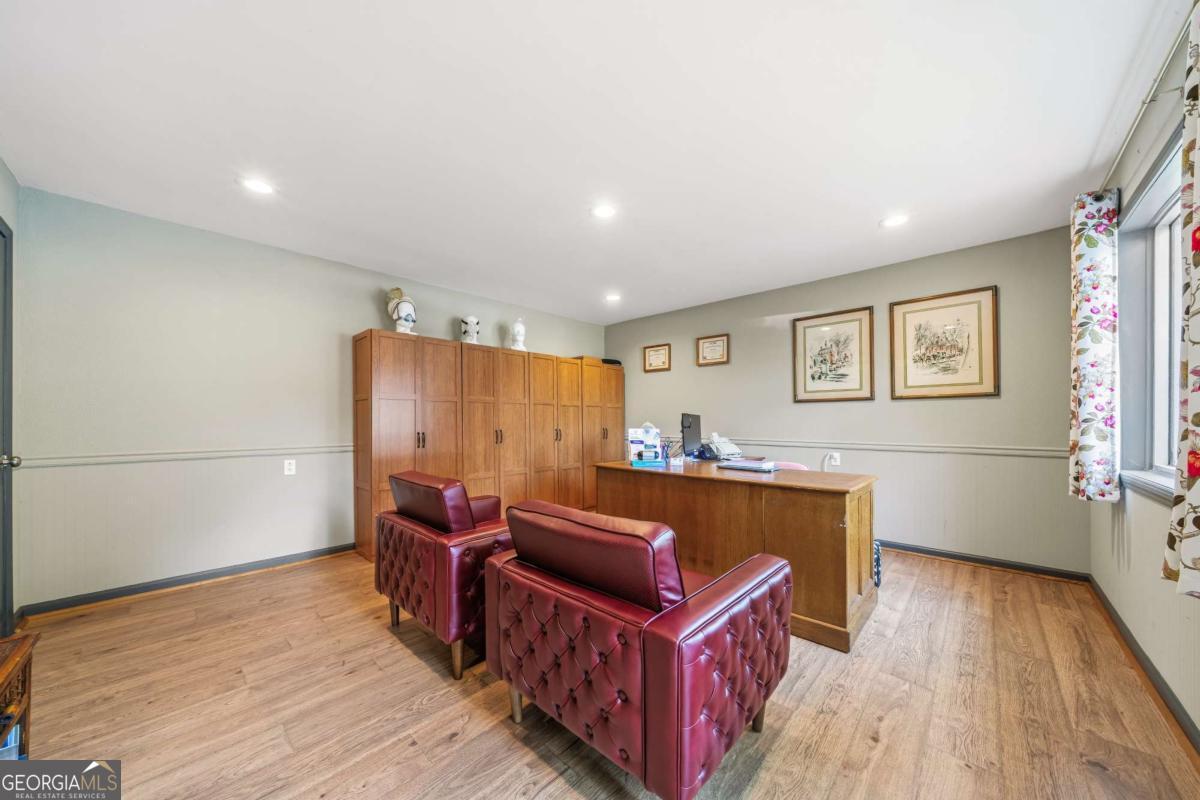 211 Field Street Property Photo 19