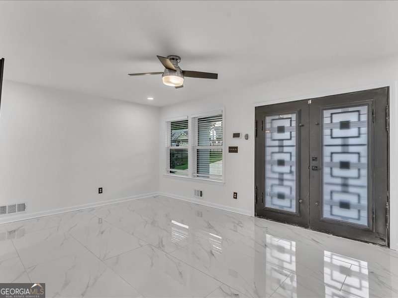 6873 Church Street Property Photo 7