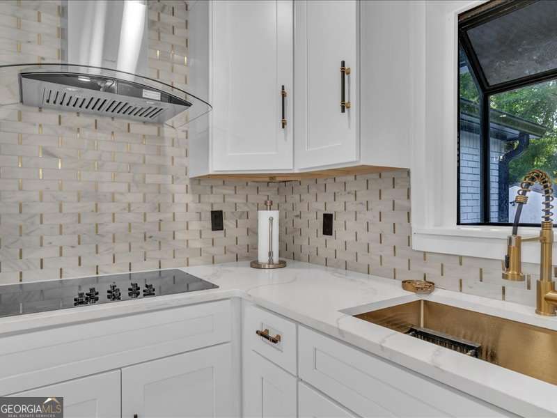 6873 Church Street Property Photo 14