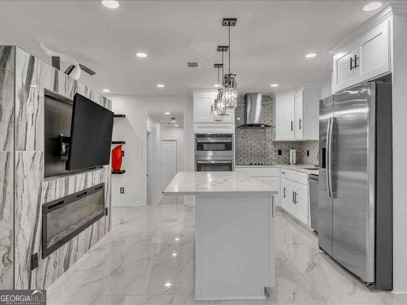 6873 Church Street Property Photo 16