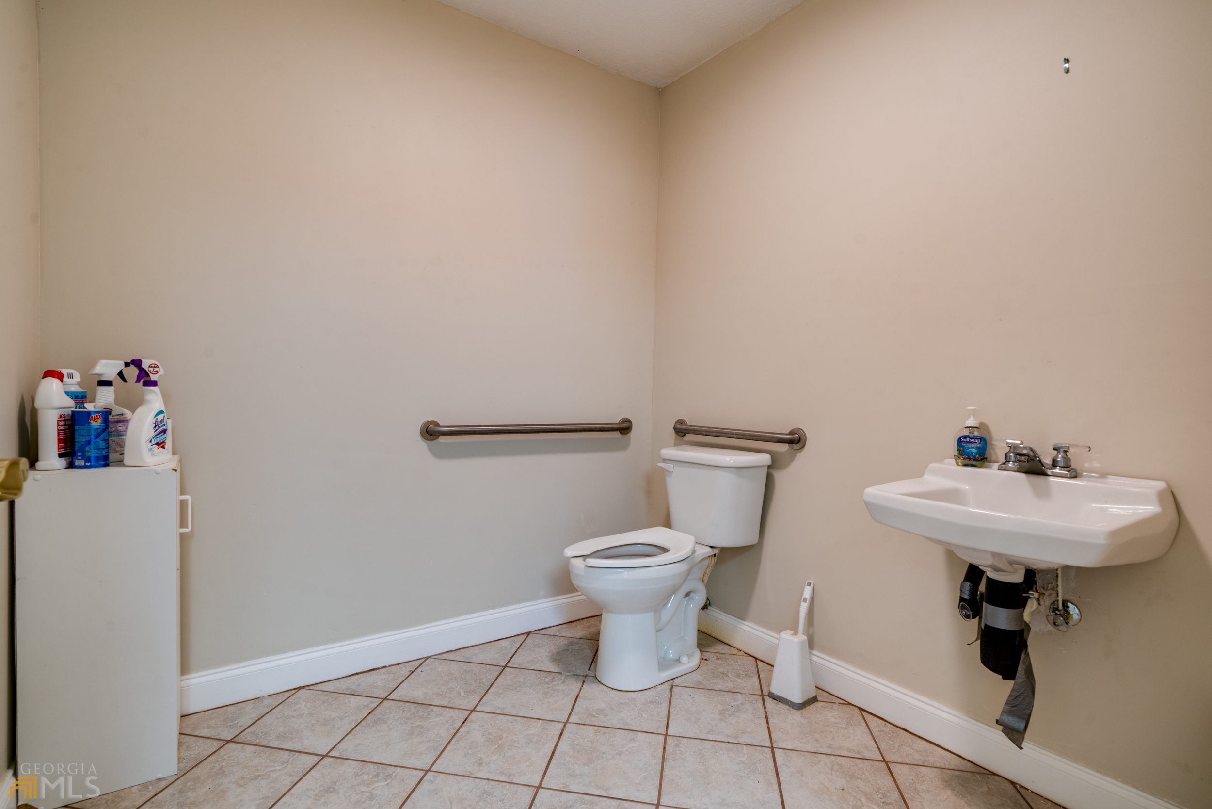 6911 Cleveland Highway # 201f Property Photo 17