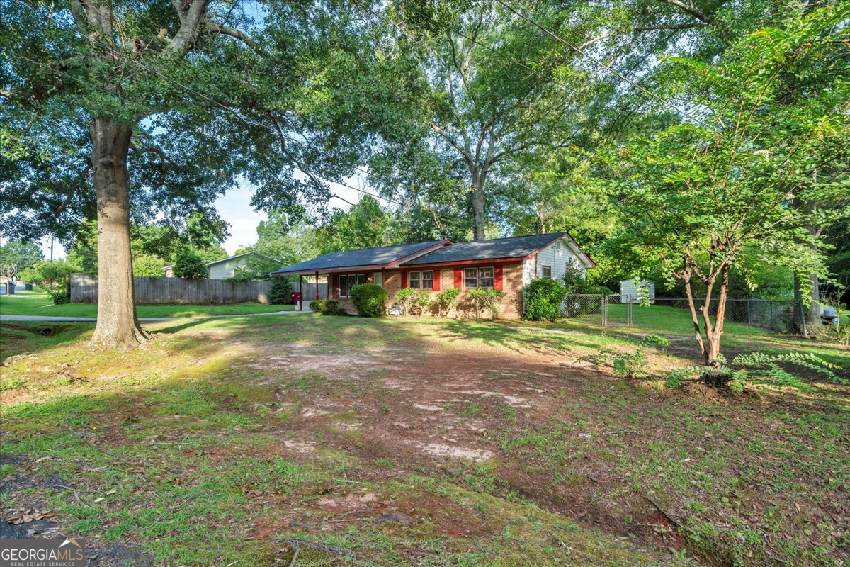 413 Davis Drive Property Photo 1