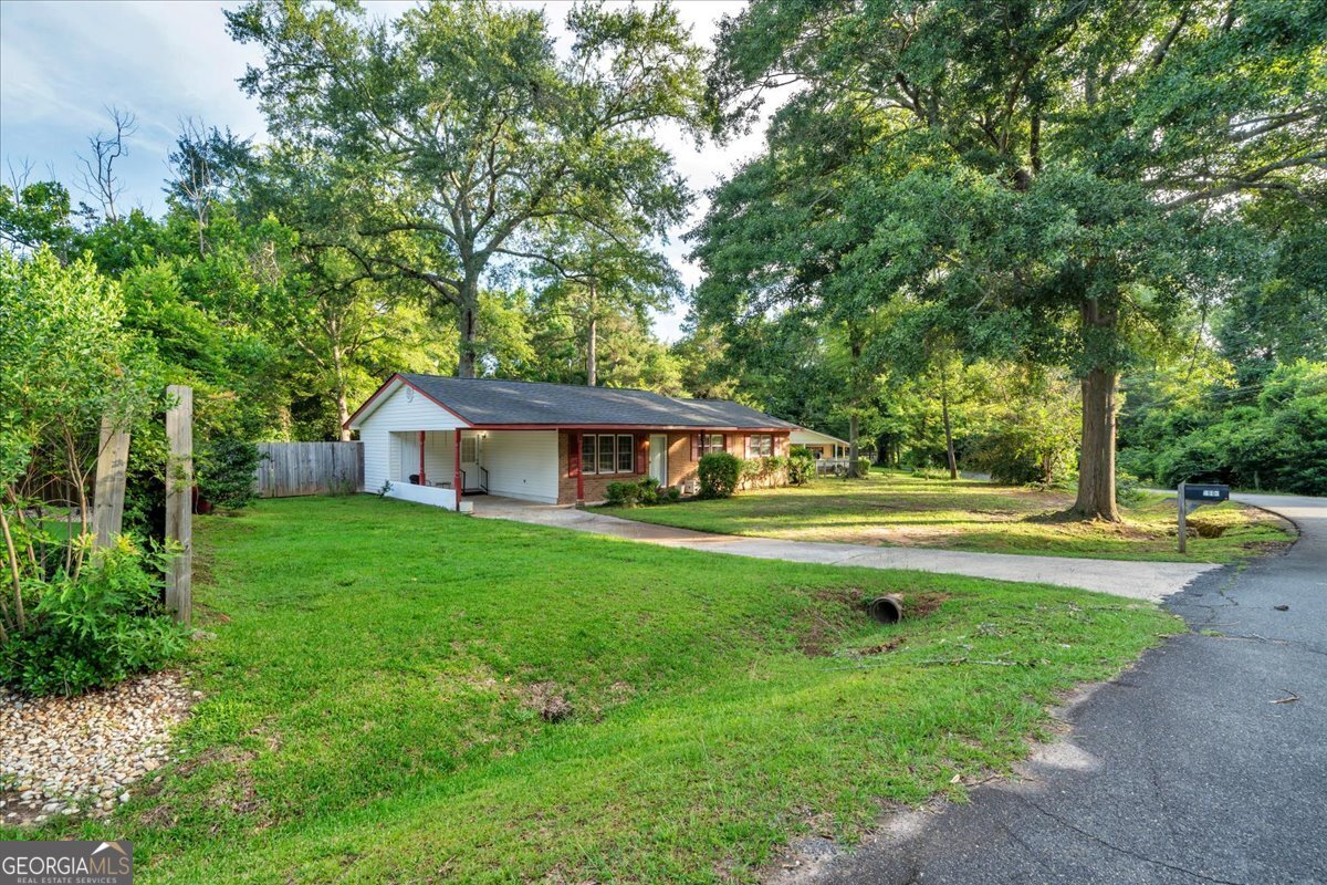 413 Davis Drive Property Photo 2