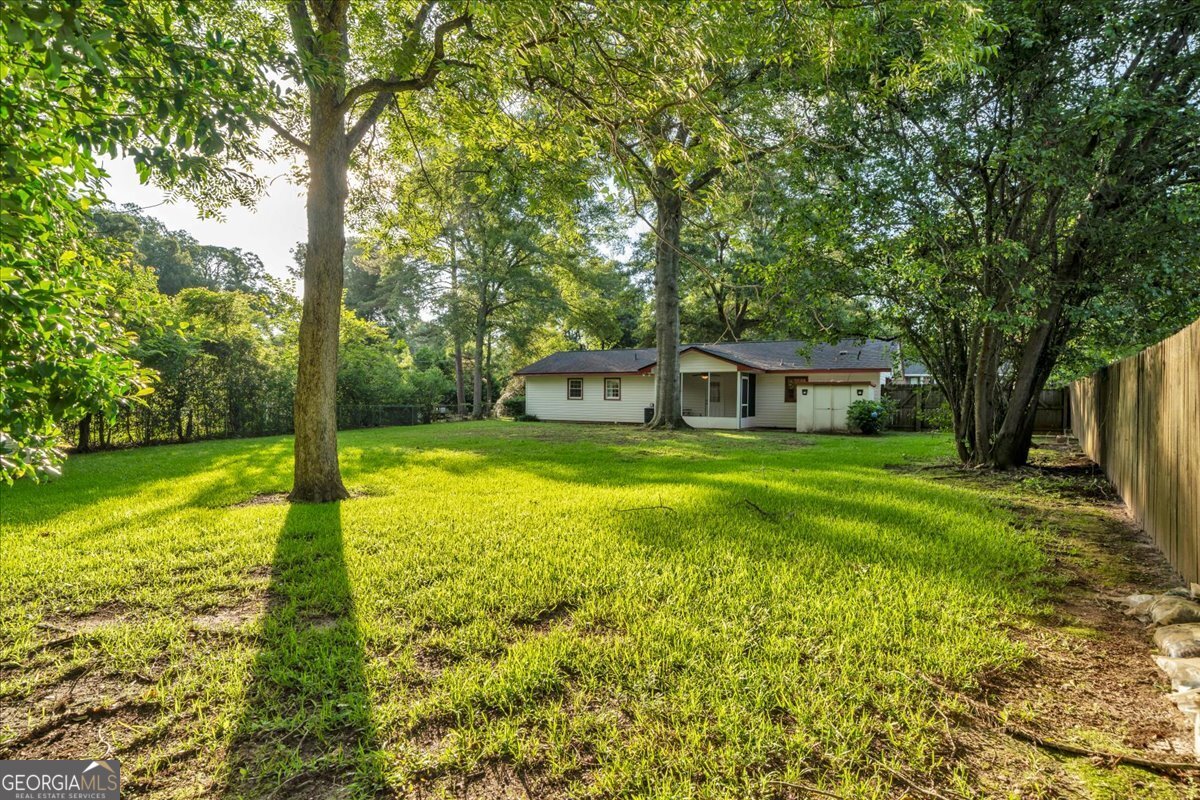 413 Davis Drive Property Photo 3