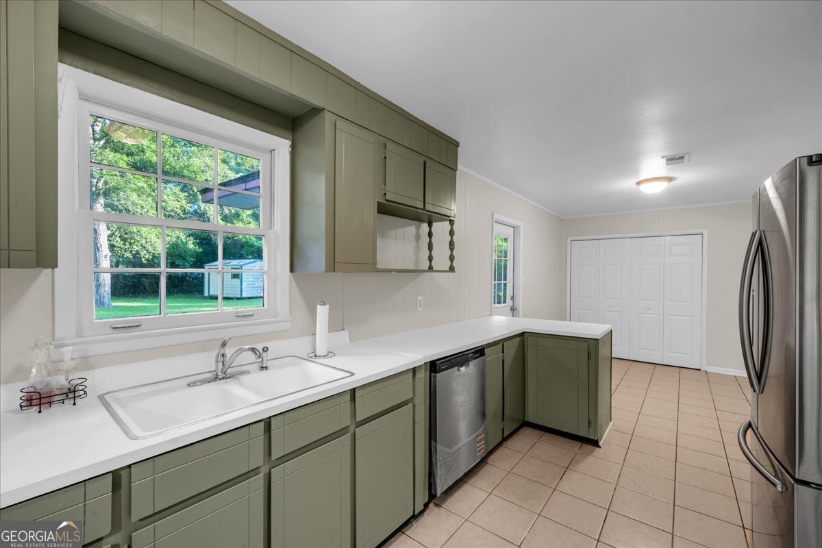 413 Davis Drive Property Photo 12