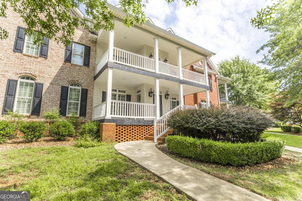 856 Tufthunter Property Photo 1