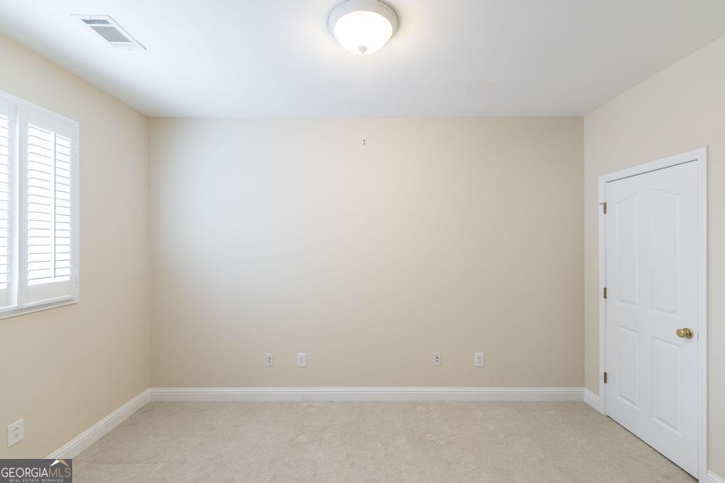 856 Tufthunter Property Photo 32
