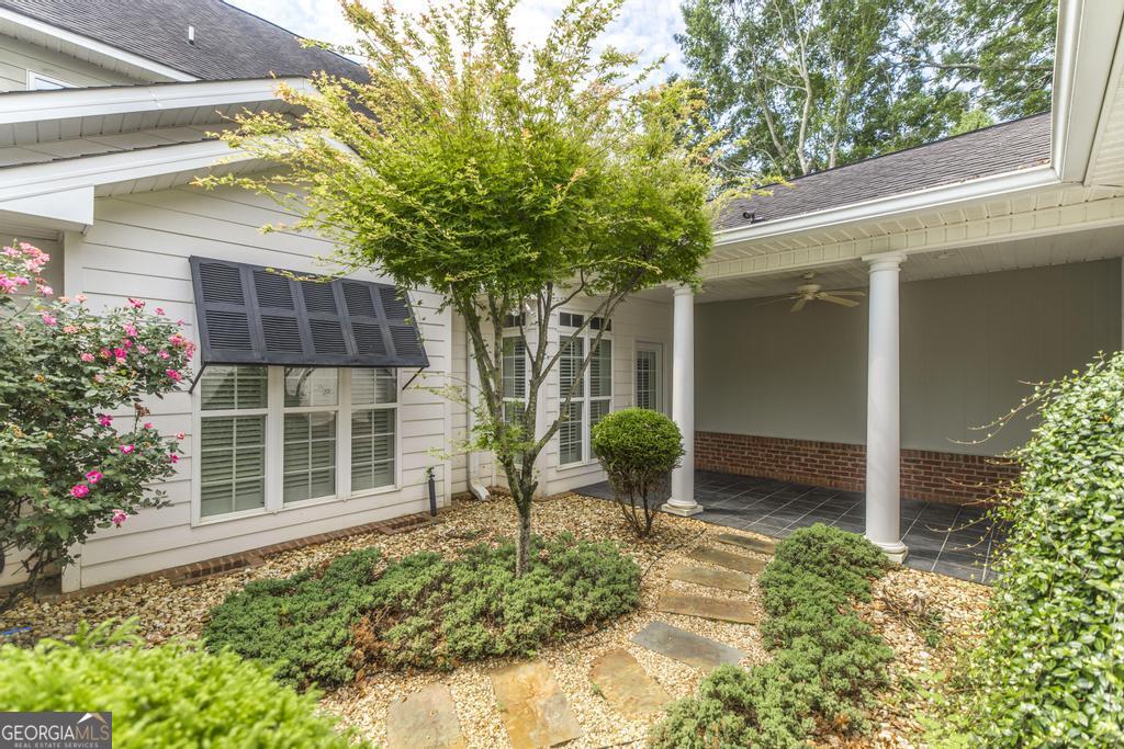 856 Tufthunter Property Photo 36