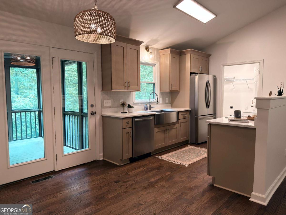 167 Trout Lily Trail Property Photo 4