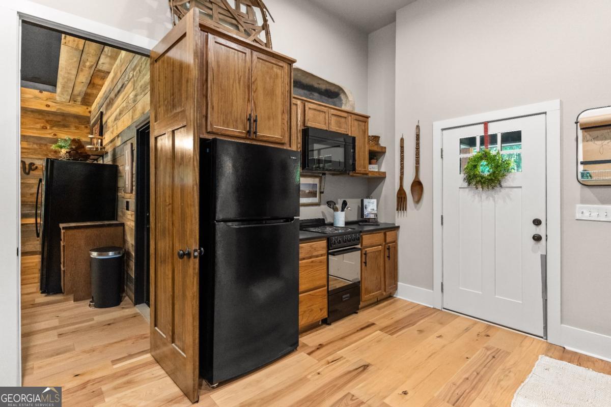 1130 Swords Trail Property Photo 41