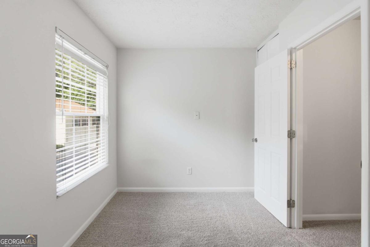 1329 Surrey Lane Sw # 7 Property Photo 13