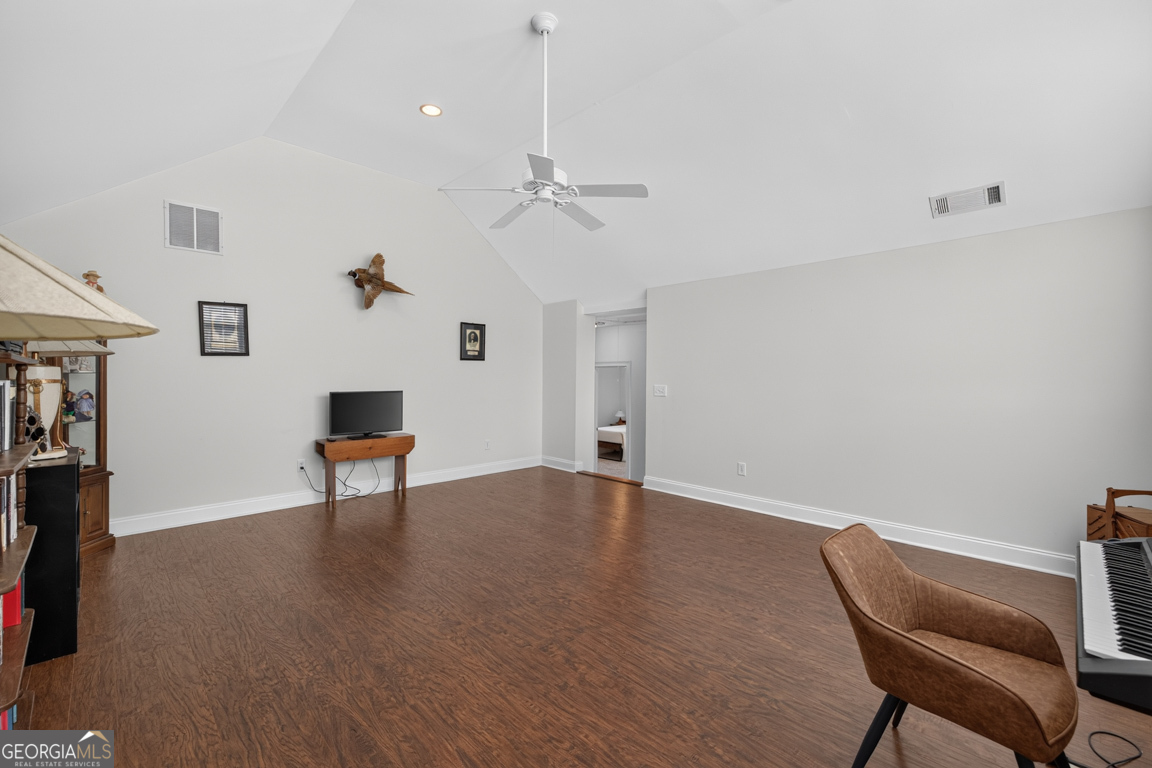 1200 Woodlawn Road Property Photo 65