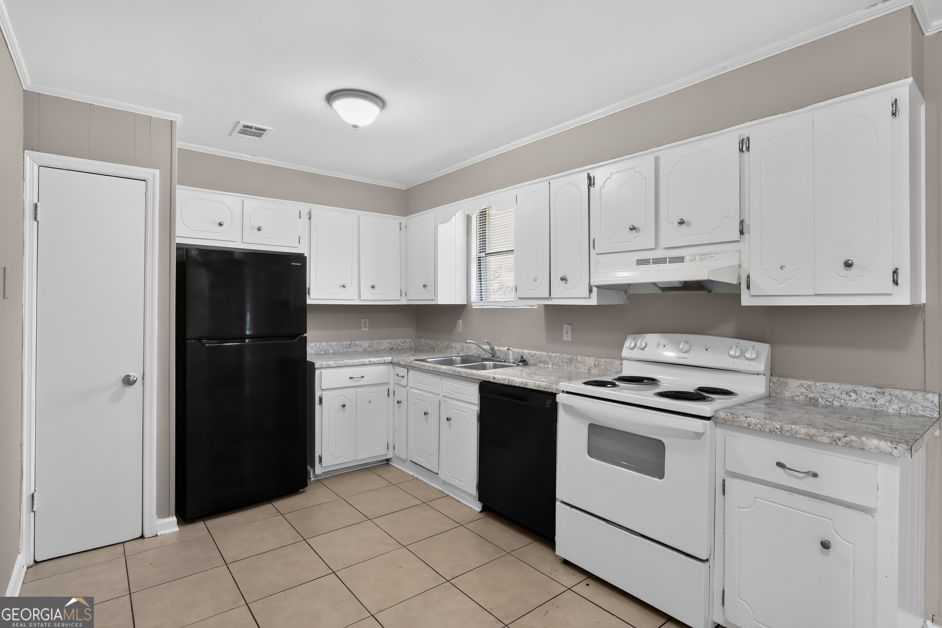 2579 Anthony Dejuan Parkway Property Photo 8
