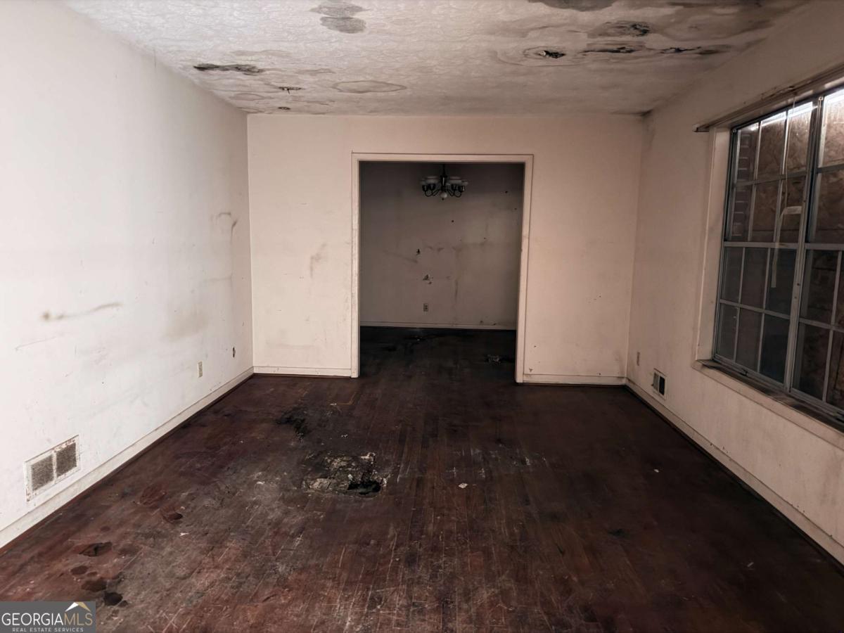 1131 S Deshon Road Property Photo 3