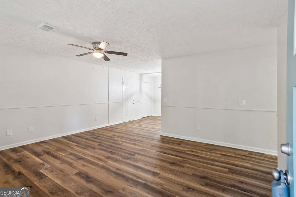 25 Woodcrest Drive Property Photo 12