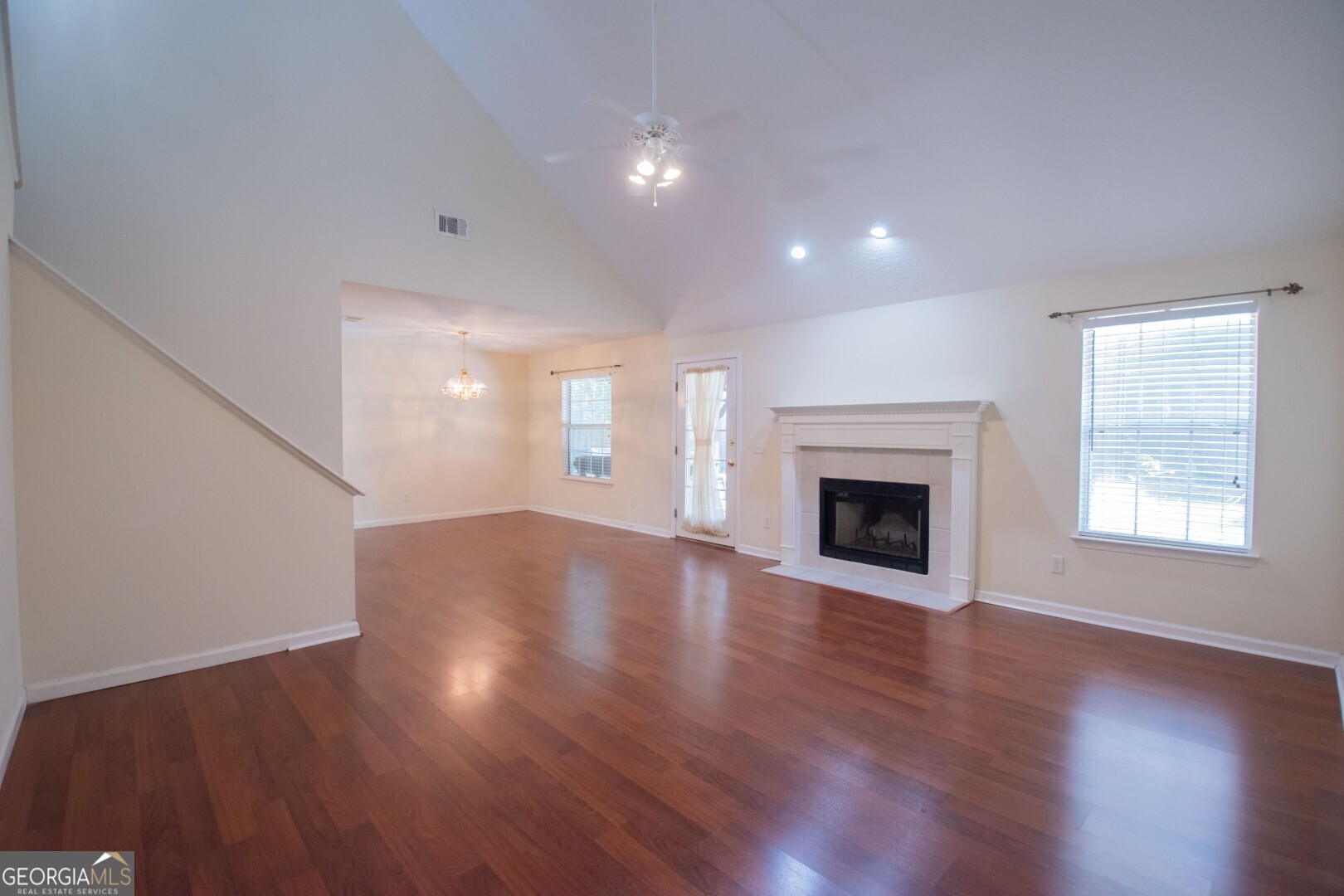 245 Chase Court N Property Photo 8