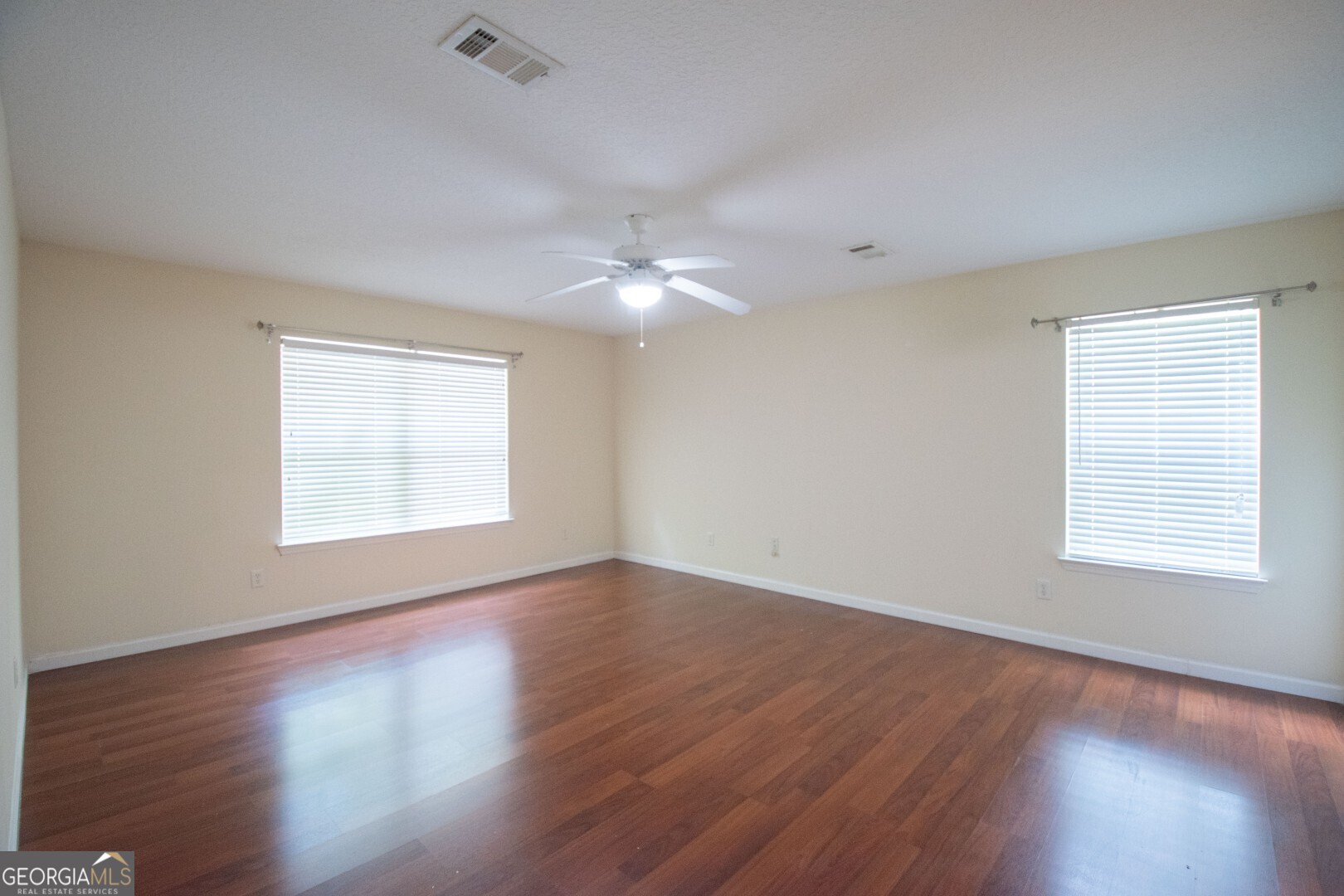 245 Chase Court N Property Photo 9