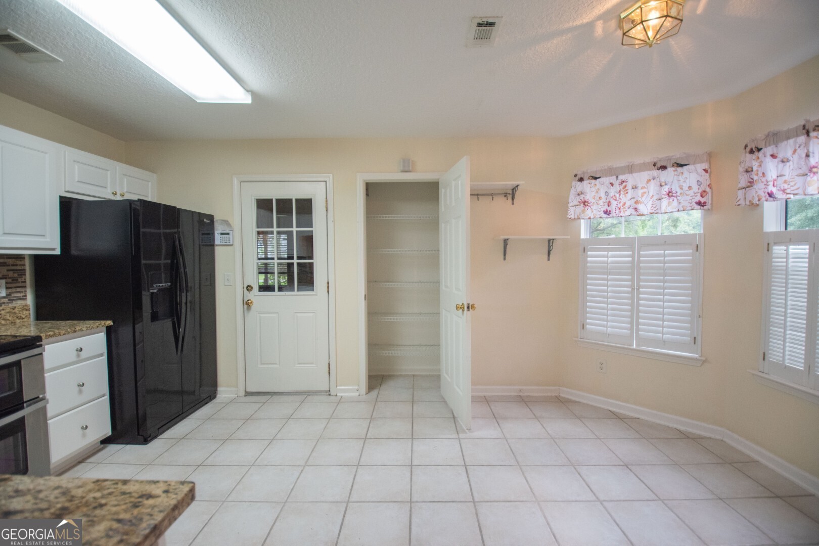 245 Chase Court N Property Photo 18
