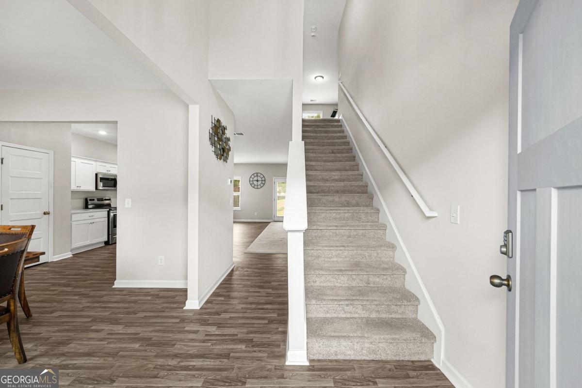 409 Splash Pointe Property Photo 3