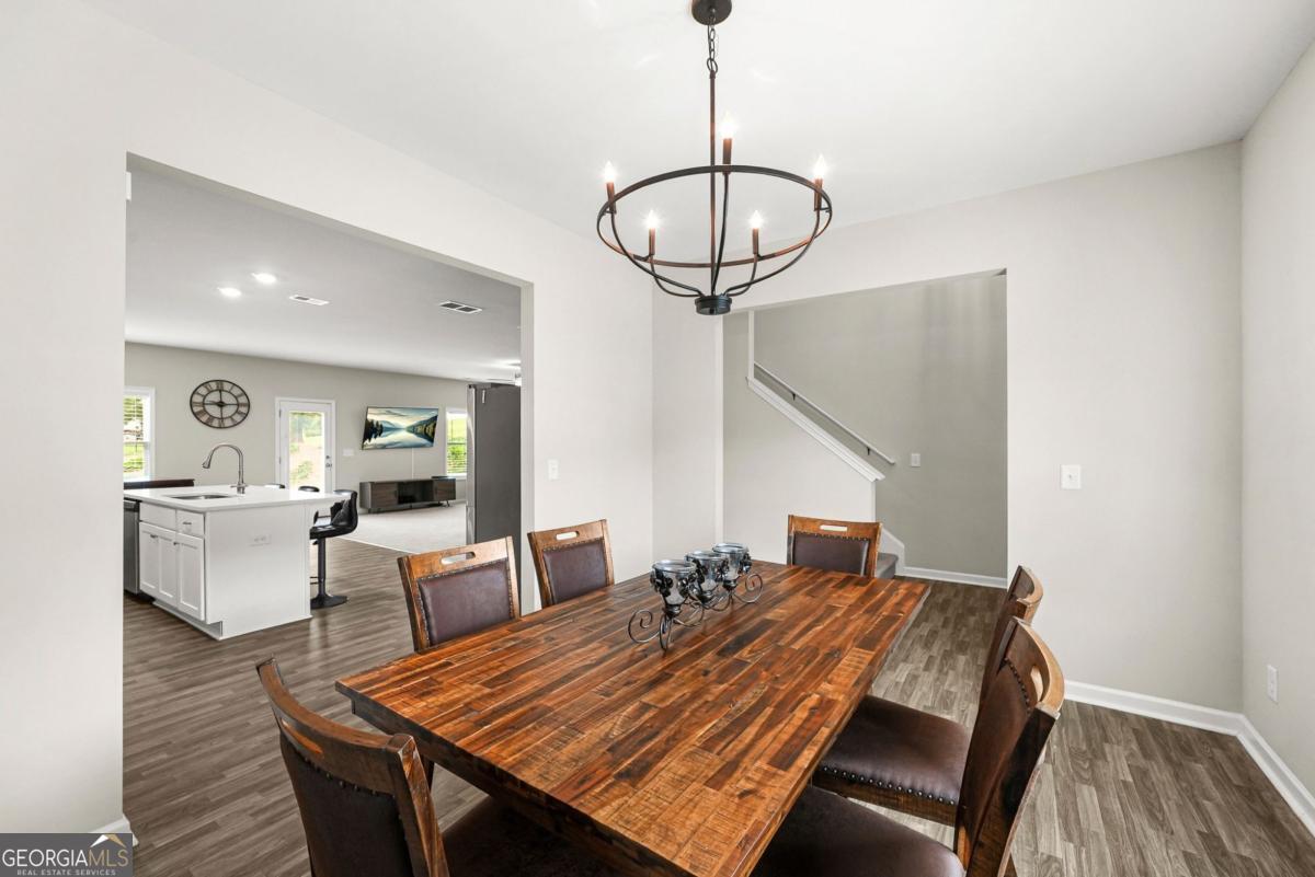 409 Splash Pointe Property Photo 4