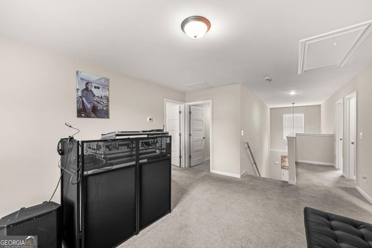 409 Splash Pointe Property Photo 12