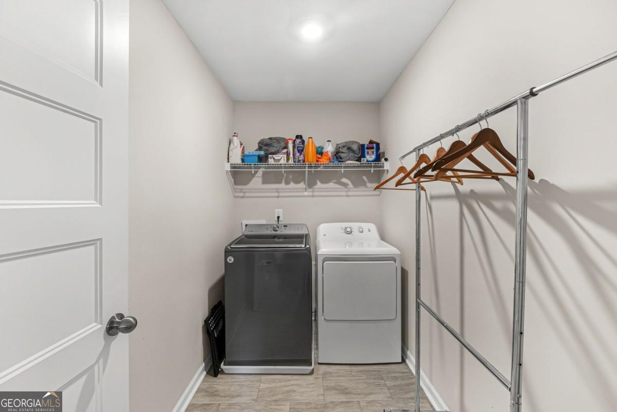 409 Splash Pointe Property Photo 25