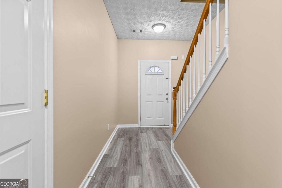 4932 Vireo Drive Property Photo 7