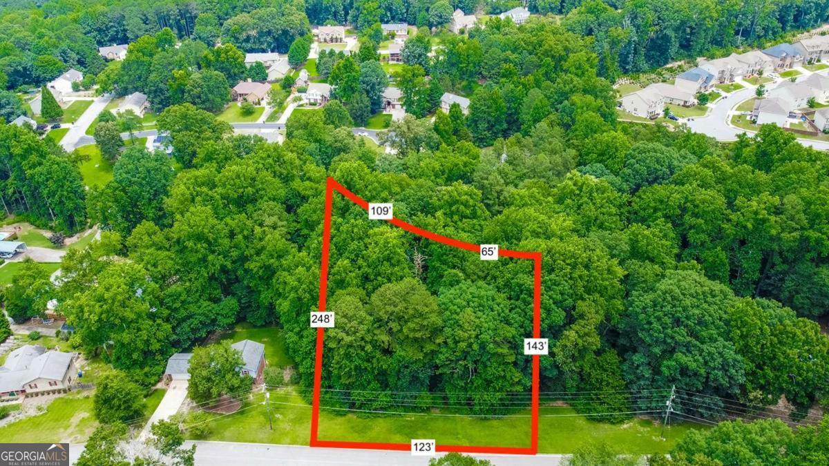 2765 Sardis Drive Property Photo 1