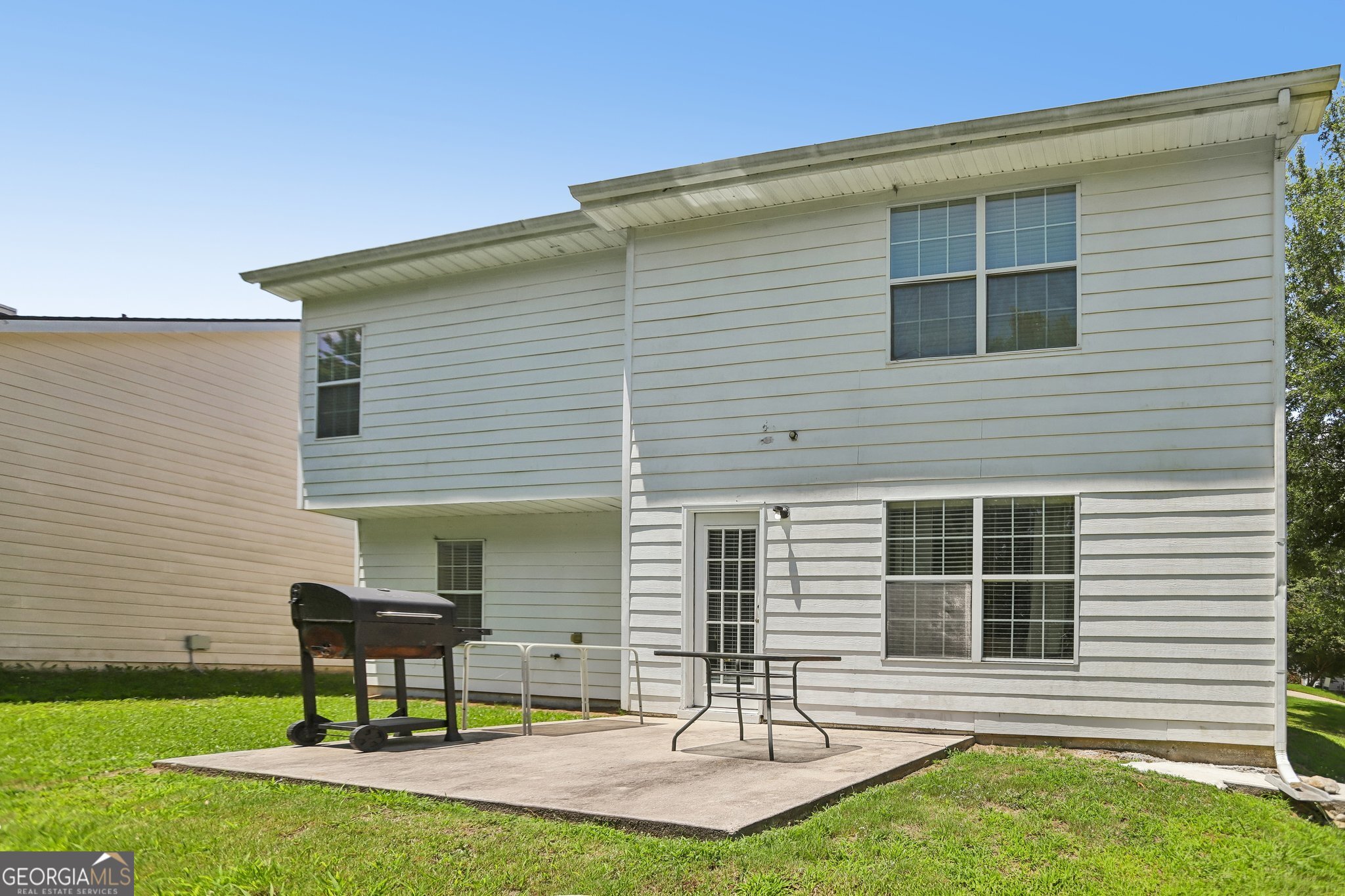 1586 Rice Square Property Photo 7