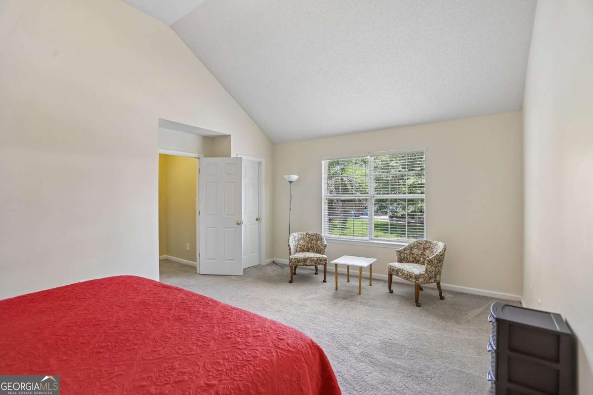 1586 Rice Square Property Photo 16