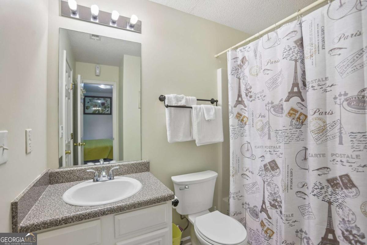 1586 Rice Square Property Photo 17