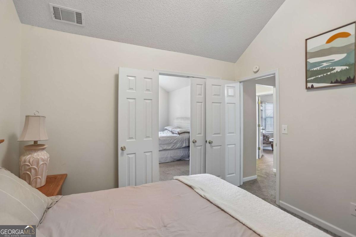 1586 Rice Square Property Photo 21