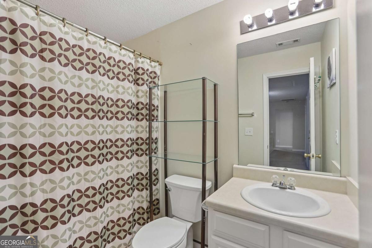 1586 Rice Square Property Photo 24
