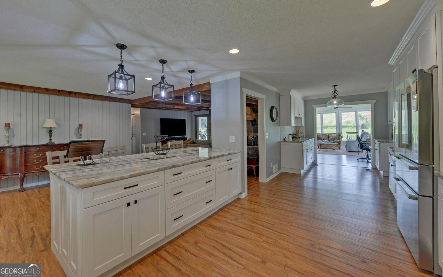 6077 Highway 332 Property Photo 7