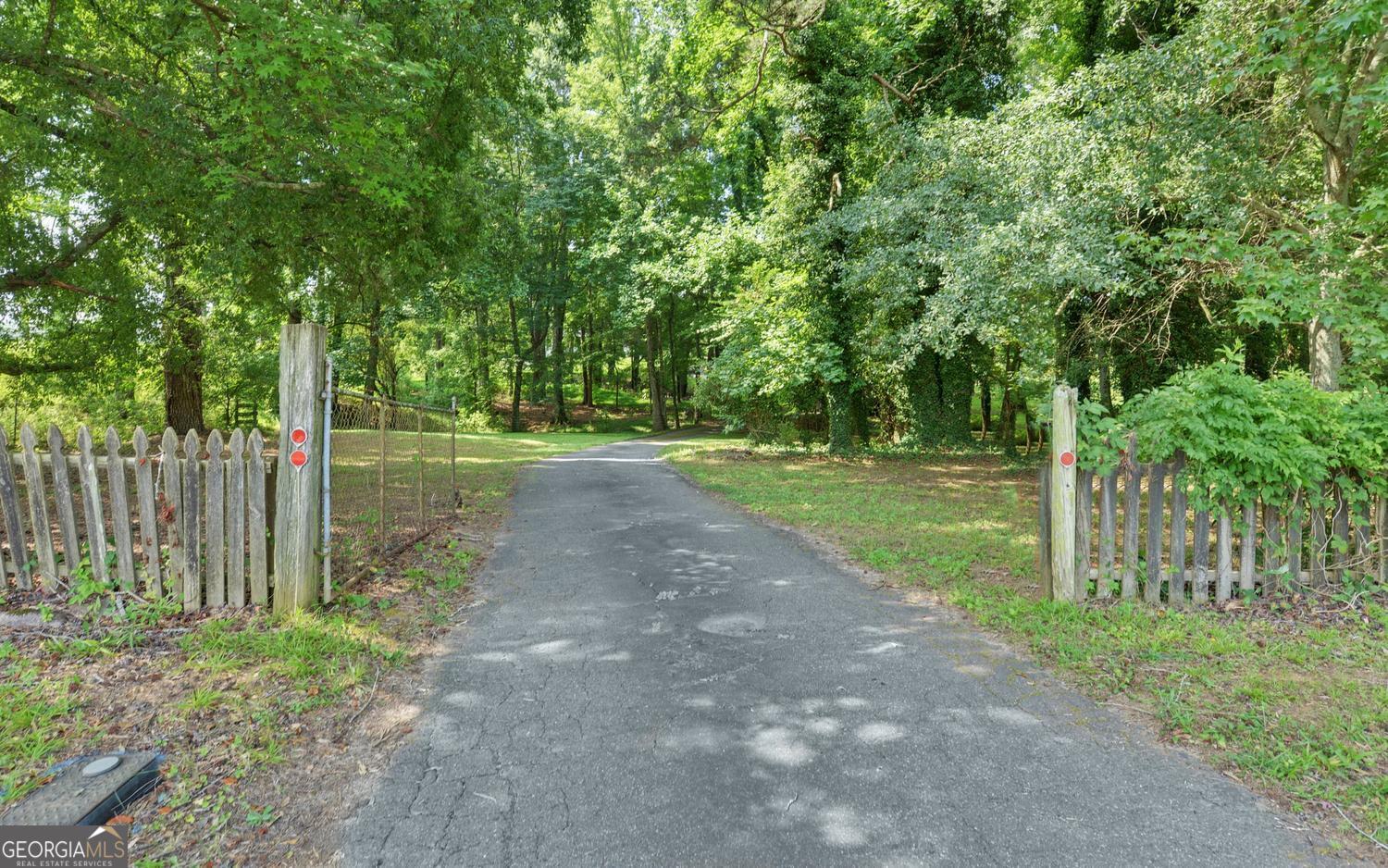 6077 Highway 332 Property Photo 55