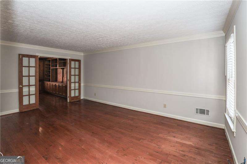 3122 Henderson Walk Property Photo 6