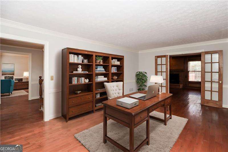 3122 Henderson Walk Property Photo 7