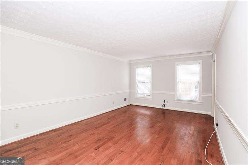 3122 Henderson Walk Property Photo 8