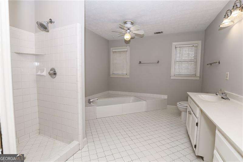 3122 Henderson Walk Property Photo 33
