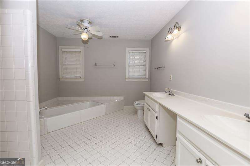 3122 Henderson Walk Property Photo 35